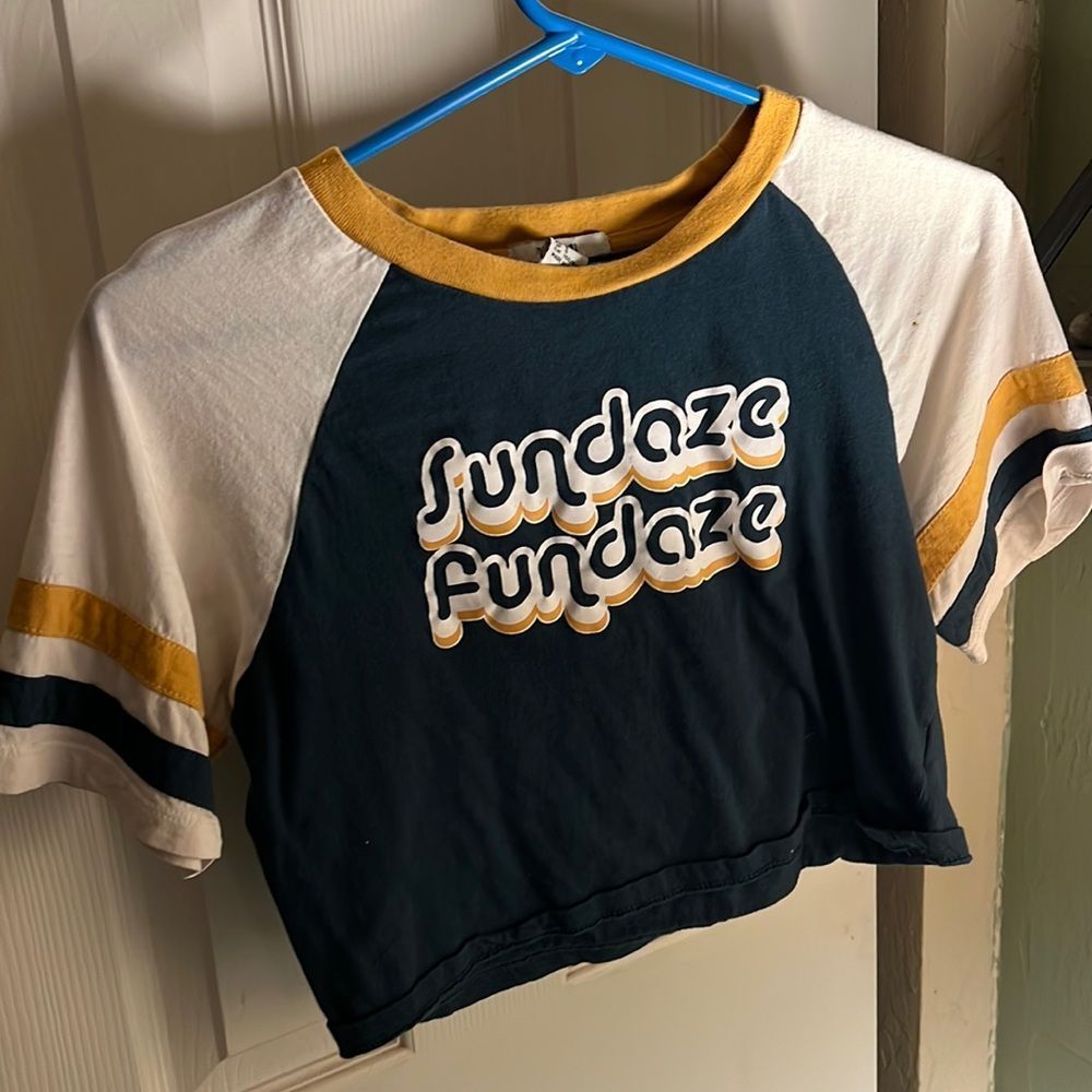 Crop top